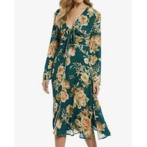 SALE 🥳 NWOT June and Hudson Floral Dress